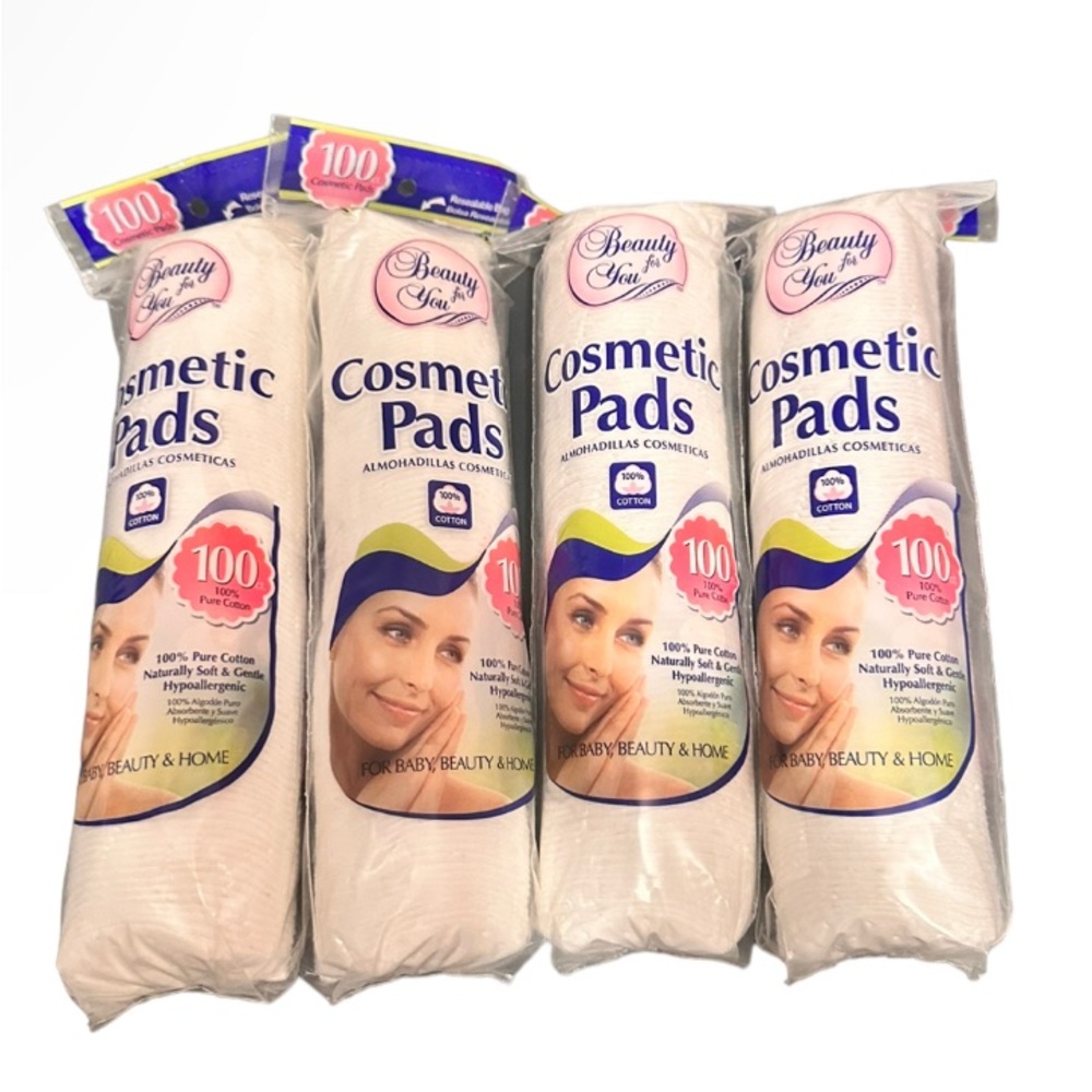 NWT Cosmetic Pads (4 pk of 100 ct)
